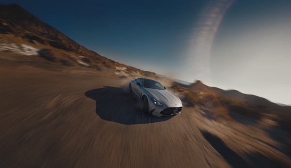 纯油V8不插电!奔驰AMG GT 63 4MATIC+中国首秀:“破百”仅需3.2秒