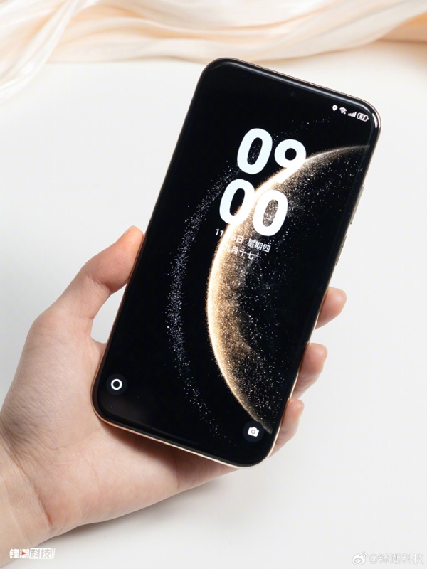 4199元起!华为Mate 70 Air图赏抢先看:金丝银锦配色很抢眼 一眼高端