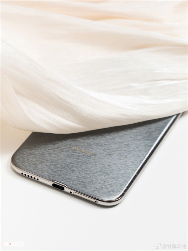 4199元起!华为Mate 70 Air图赏抢先看:金丝银锦配色很抢眼 一眼高端