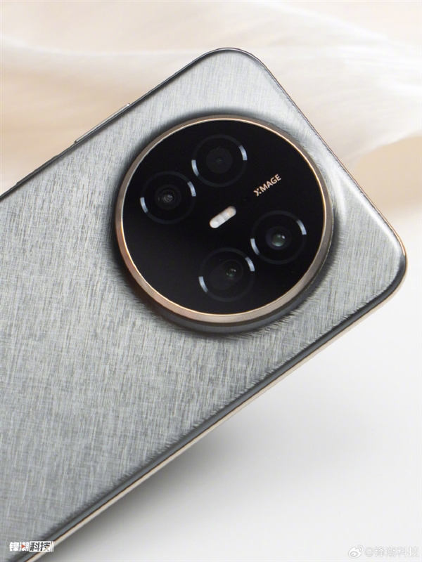 4199元起!华为Mate 70 Air图赏抢先看:金丝银锦配色很抢眼 一眼高端