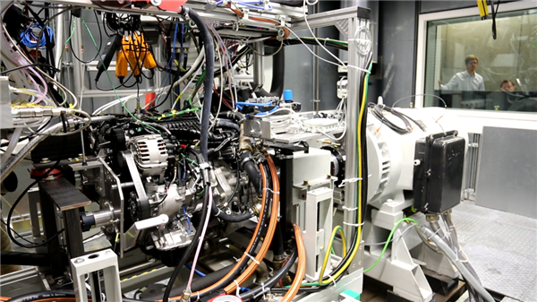 发动机热效率都快到50%了!别吹了 我看得头疼