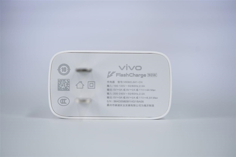 2亿像素的国民小旗舰!vivo Y500 Pro评测:超耐用超给力