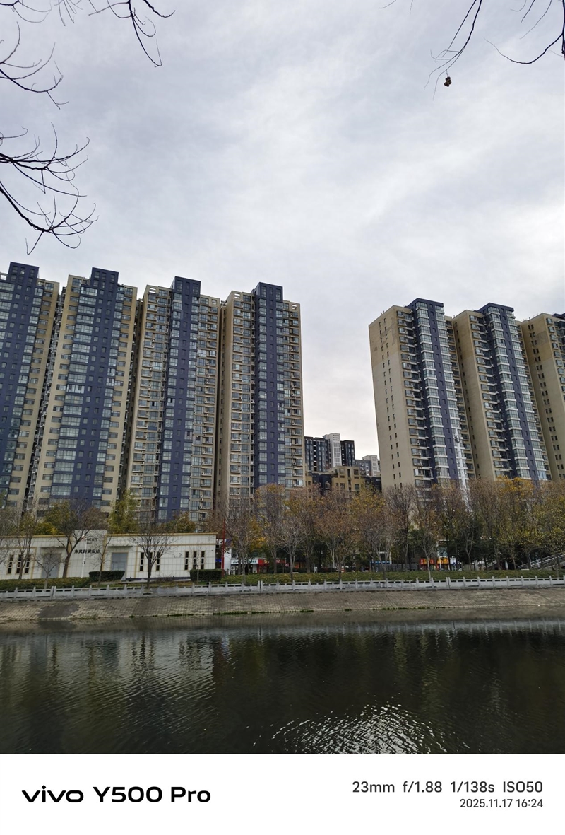 2亿像素的国民小旗舰!vivo Y500 Pro评测:超耐用超给力