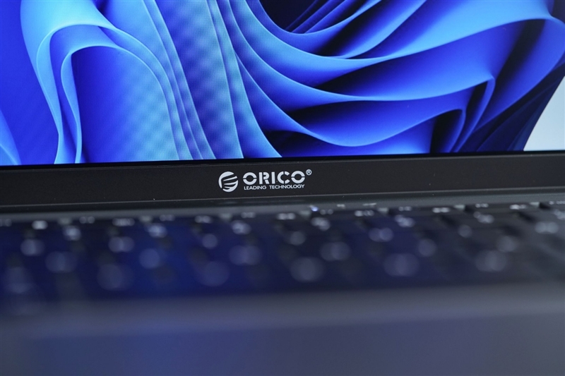 奥睿科Obook超能本评测：外设龙头的跨界作品 设计独特充满品牌特点