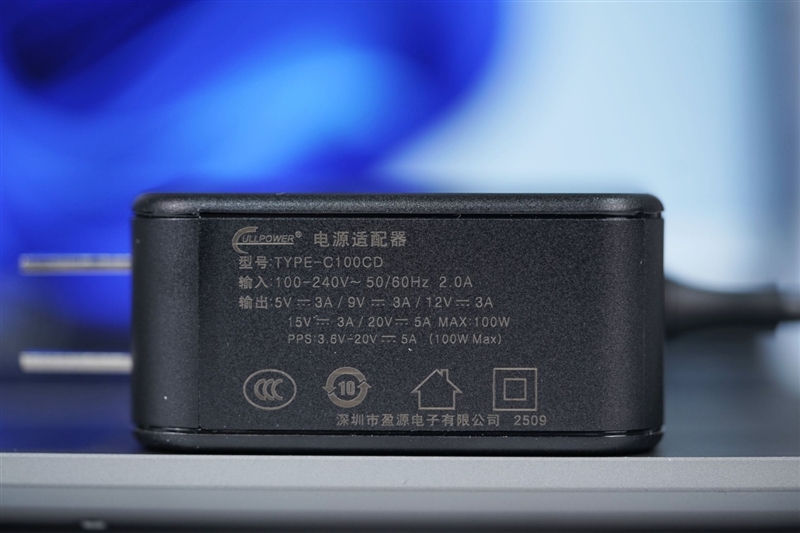 奥睿科Obook超能本评测：外设龙头的跨界作品 设计独特充满品牌特点