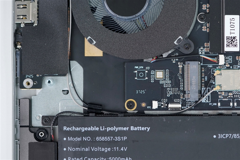 奥睿科Obook超能本评测：外设龙头的跨界作品 设计独特充满品牌特点