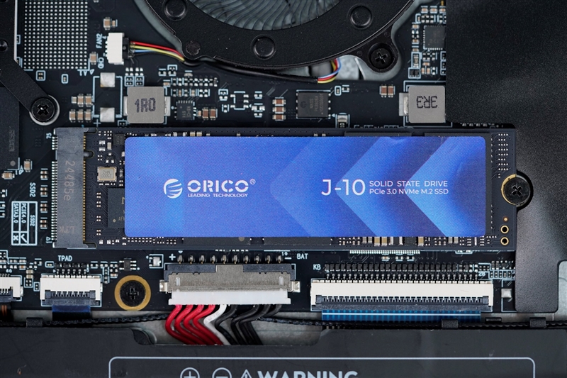 奥睿科Obook超能本评测：外设龙头的跨界作品 设计独特充满品牌特点