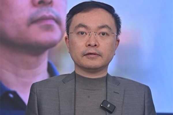 蔡磊今年首次直播用眼控打字 坦言自己生命只剩3到5年