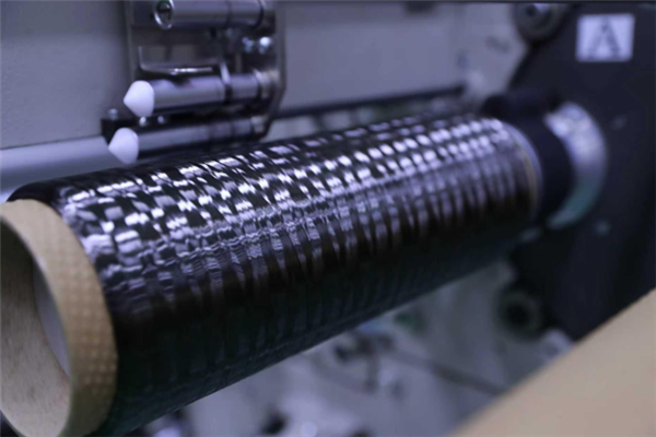 国产高性能碳纤维关键性突破：0.5克可承载200公斤载荷