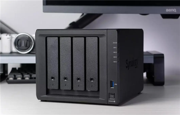 华丽变身AI NAS！Intel重新定义：这才是NAS的未来