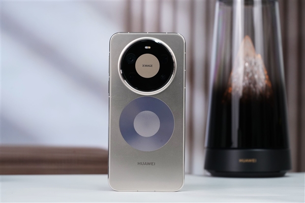 华为Mate 80推送鸿蒙6.0重磅升级!支持与iOS互传、拦截摇一摇跳广告