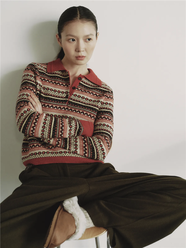 2025年的最后一件爆款 藏在你爸的衣柜里