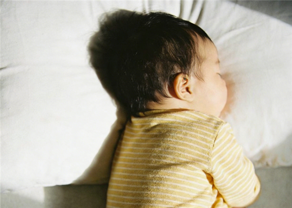 3岁以下小朋友“年薪”0.36万！2026年育儿补贴今日开始申领