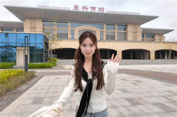 上午在广州 下午在越南：留学生的高铁归家记