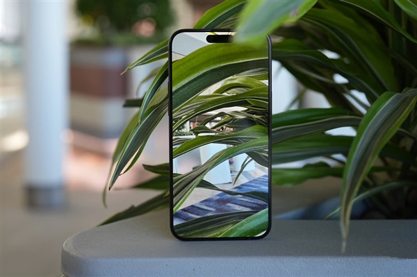 苹果放大招!iOS 27代码瘦身:续航史诗级升级