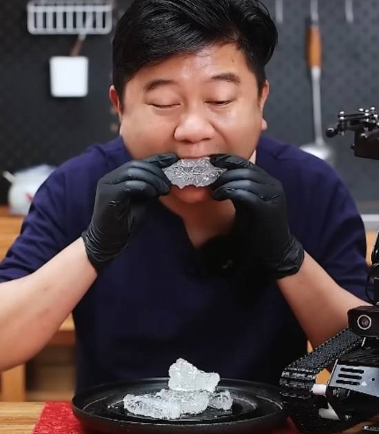 美食博主做出