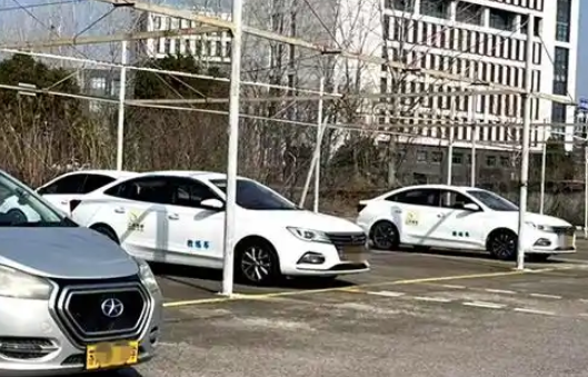 一节课没上扣走2000多元!多地学员遭遇驾校退费的霸王条款